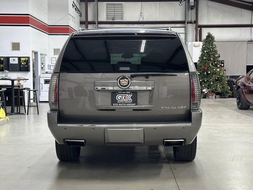 2013 Cadillac Escalade ESV Premium