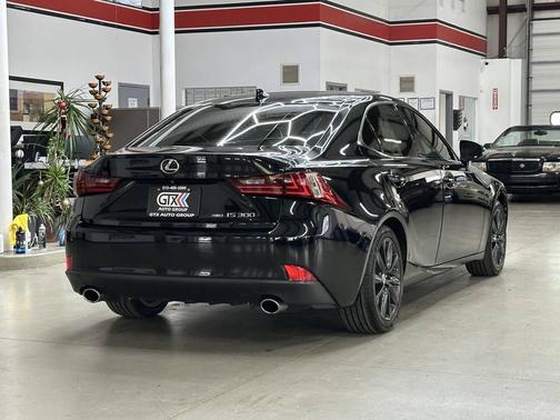 2016 Lexus IS 300 Base