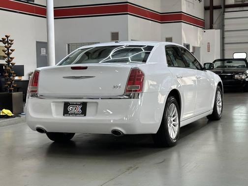 2014 Chrysler 300 S