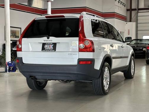 2004 Volvo XC90 2.5T