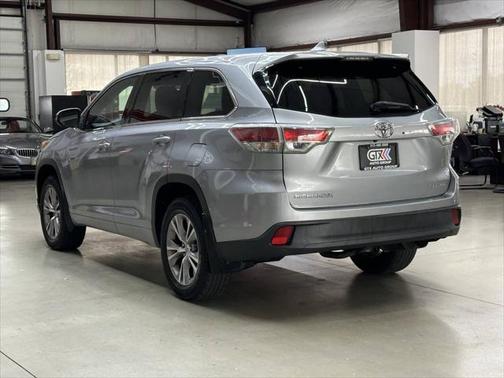 2015 Toyota Highlander LE
