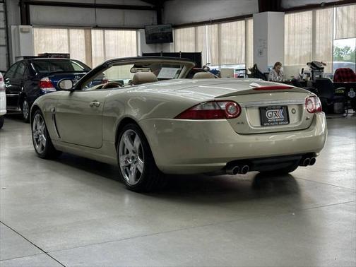 2009 Jaguar XKR Base