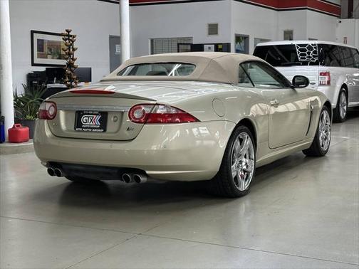 2009 Jaguar XKR Base