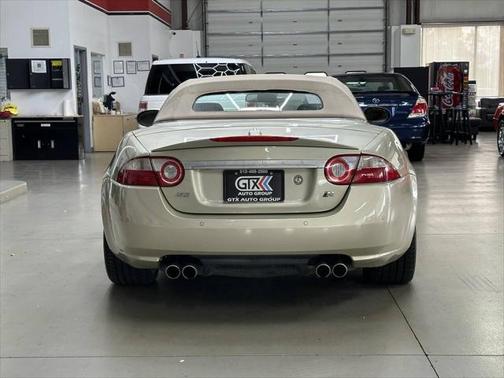 2009 Jaguar XKR Base