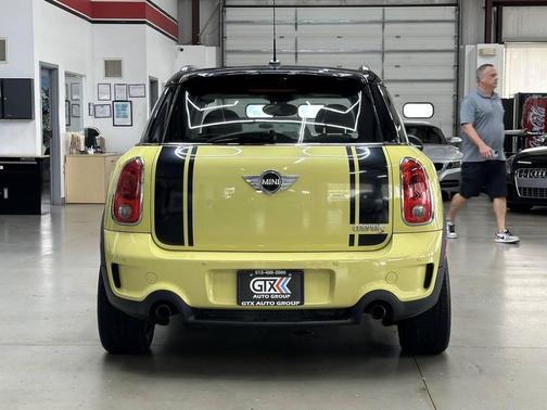 2012 MINI Cooper S Countryman Base