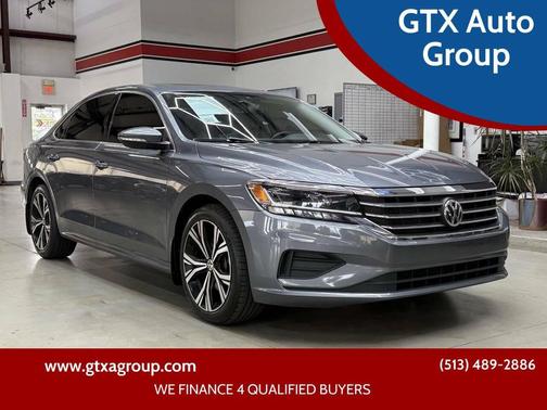 Platinum Gray Metallic 2021 Volkswagen Passat 2.0T SE
