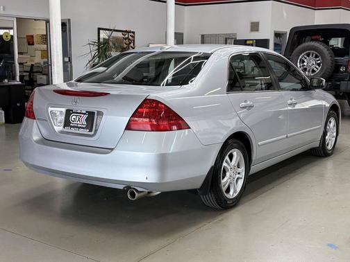 Alabaster Silver Metallic 2007 Honda Accord EX