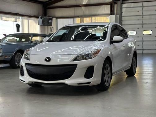 2013 Mazda Mazda3 i Sport