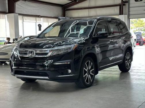 2019 Honda Pilot Touring 8-Passenger