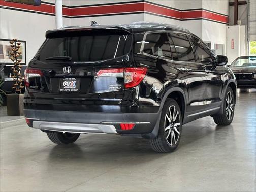 2019 Honda Pilot Touring 8-Passenger