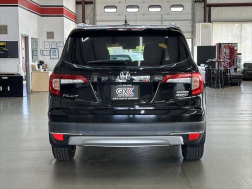 2019 Honda Pilot Touring 8-Passenger