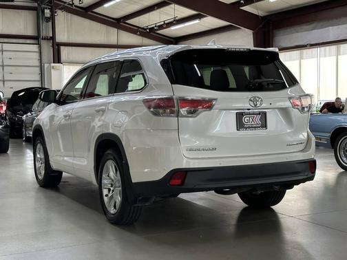 2016 Toyota Highlander Limited Platinum