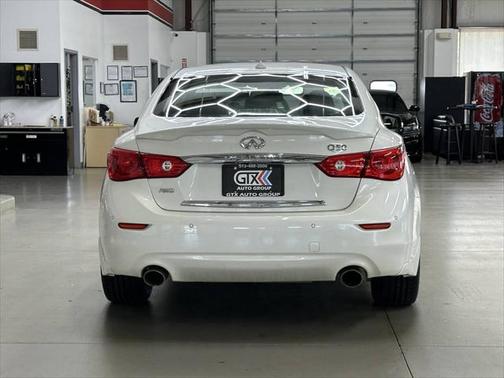 2016 INFINITI Q50 Hybrid Premium