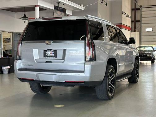 2019 Cadillac Escalade Luxury
