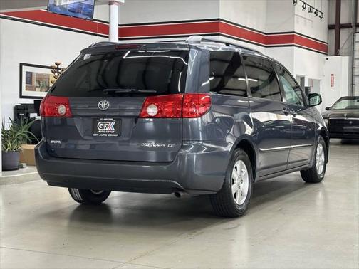 2009 Toyota Sienna CE