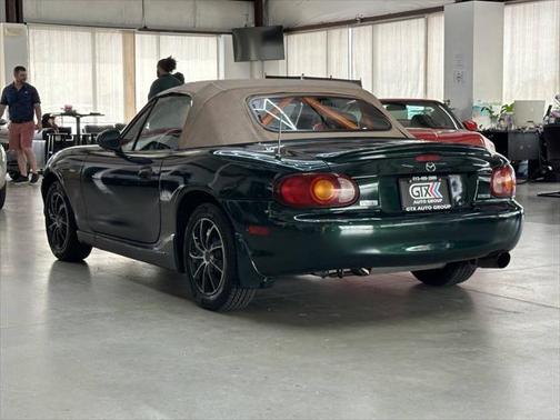 1999 Mazda MX-5 Miata Base 2dr Convertible