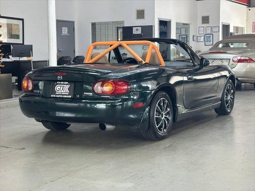 1999 Mazda MX-5 Miata Base 2dr Convertible