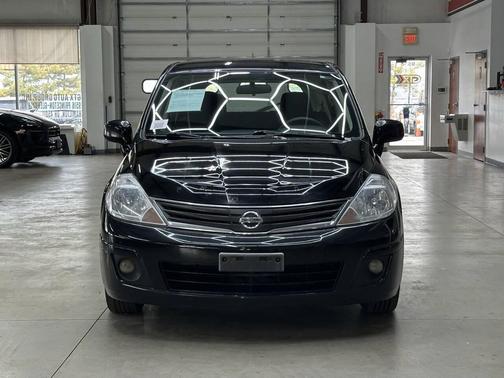 2011 Nissan Versa 1.8 S