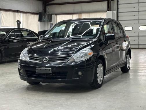 2011 Nissan Versa 1.8 S