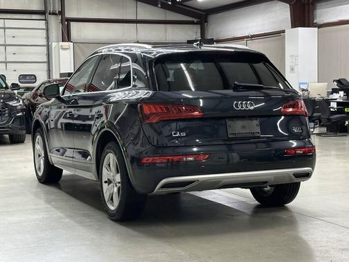 2018 Audi Q5 2.0T Premium Plus