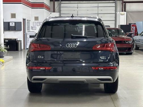 2018 Audi Q5 2.0T Premium Plus
