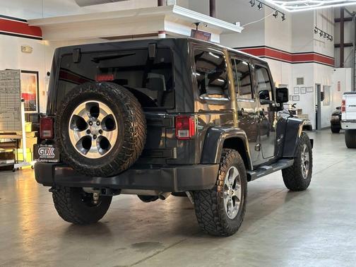 2016 Jeep Wrangler Unlimited Sahara