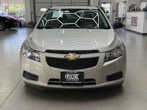 GOLD 2014 Chevrolet Cruze LS