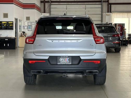 2019 Volvo XC40 T5 R-Design