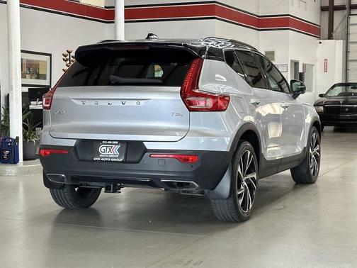 2019 Volvo XC40 T5 R-Design