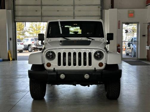 2012 Jeep Wrangler Sahara