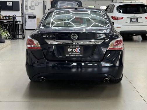 Super Black 2015 Nissan Altima 2.5