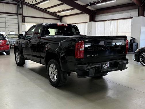 Black 2022 Chevrolet Colorado LT