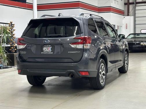 2020 Subaru Forester Premium