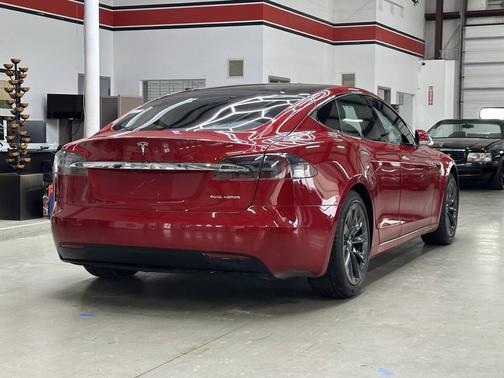 2020 Tesla Model S 