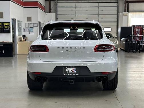 2016 Porsche Macan S