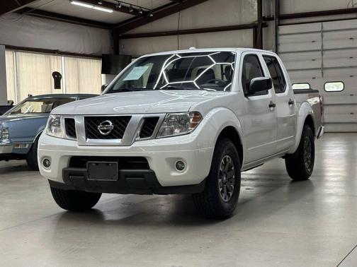 2016 Nissan Frontier Desert Runner