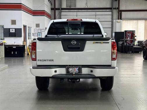 2016 Nissan Frontier Desert Runner