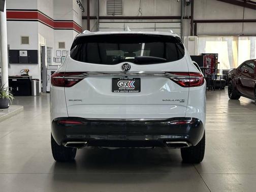 2018 Buick Enclave Essence