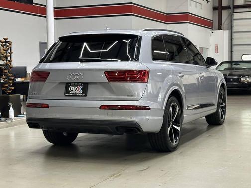 2019 Audi Q7 55 Premium Plus