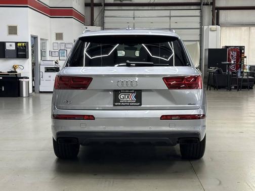 2019 Audi Q7 55 Premium Plus