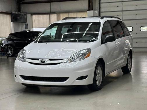 2008 Toyota Sienna LE