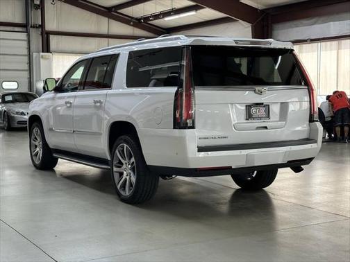2017 Cadillac Escalade ESV Luxury
