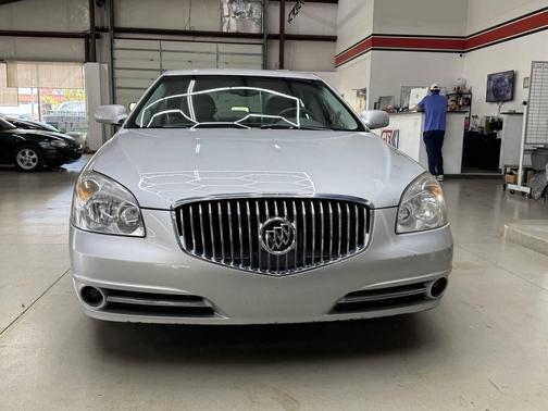 Quicksilver Metallic 2011 Buick Lucerne CX