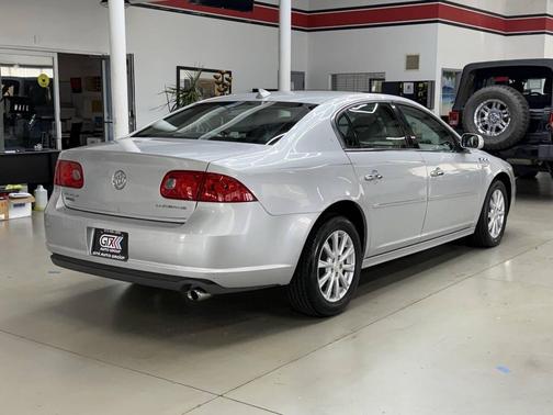 Quicksilver Metallic 2011 Buick Lucerne CX