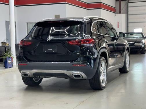2021 Mercedes-Benz GLA 250 Base 4MATIC