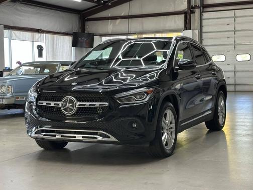 2021 Mercedes-Benz GLA 250 Base 4MATIC