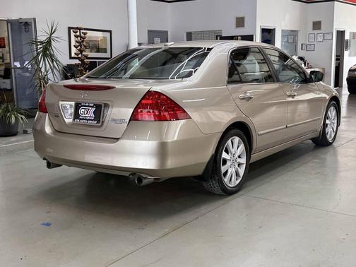 GOLD 2007 Honda Accord EX-L