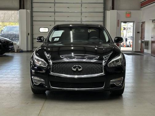 2016 INFINITI Q70L 3.7X