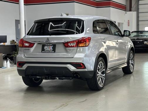 2019 Mitsubishi Outlander Sport SE
