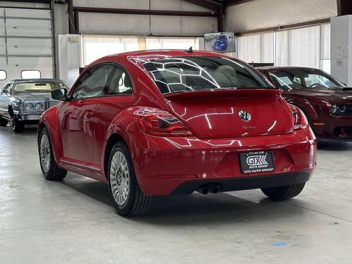 2016 Volkswagen Beetle 1.8T SE